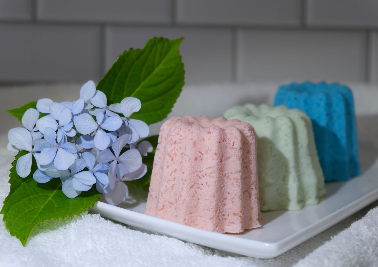 Must-Have Ingredients for Cannabis-Infused Bath Bombs