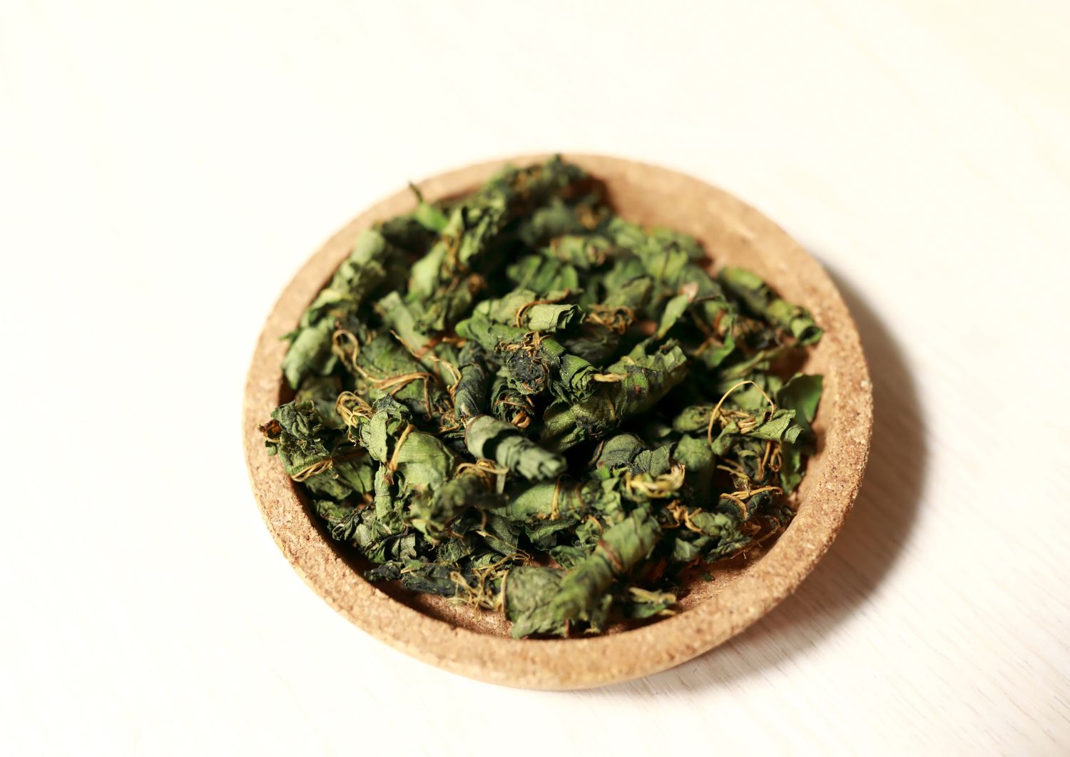 CBN: Nature's Gentle Sedative for Better Sleep and Relaxation