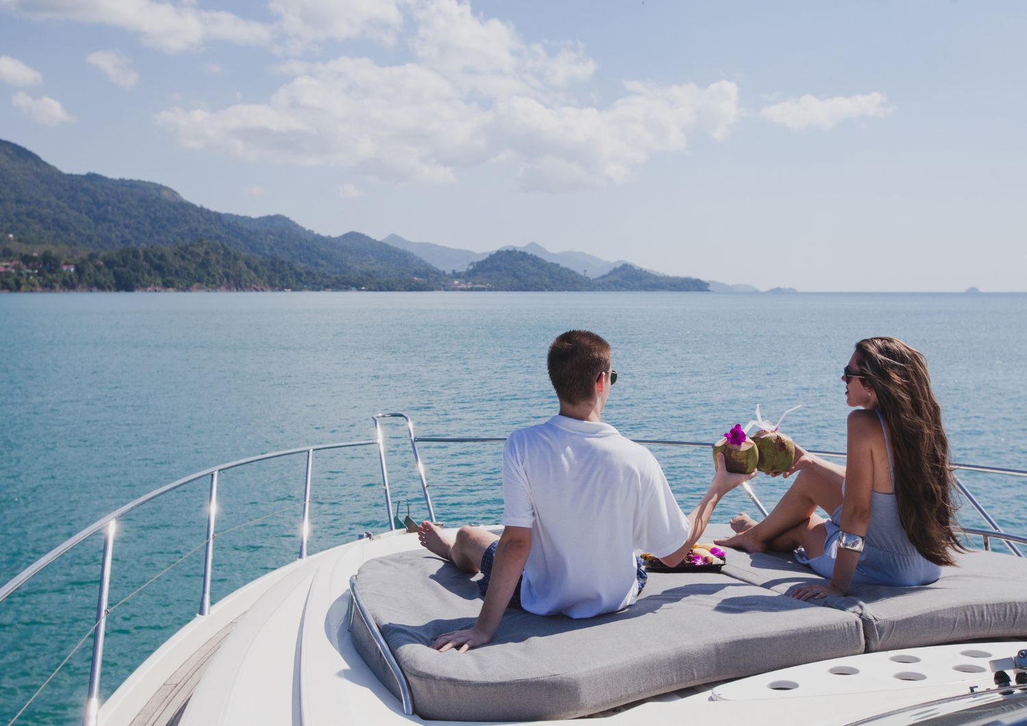 Pairing Fine Wines with Premium Strains